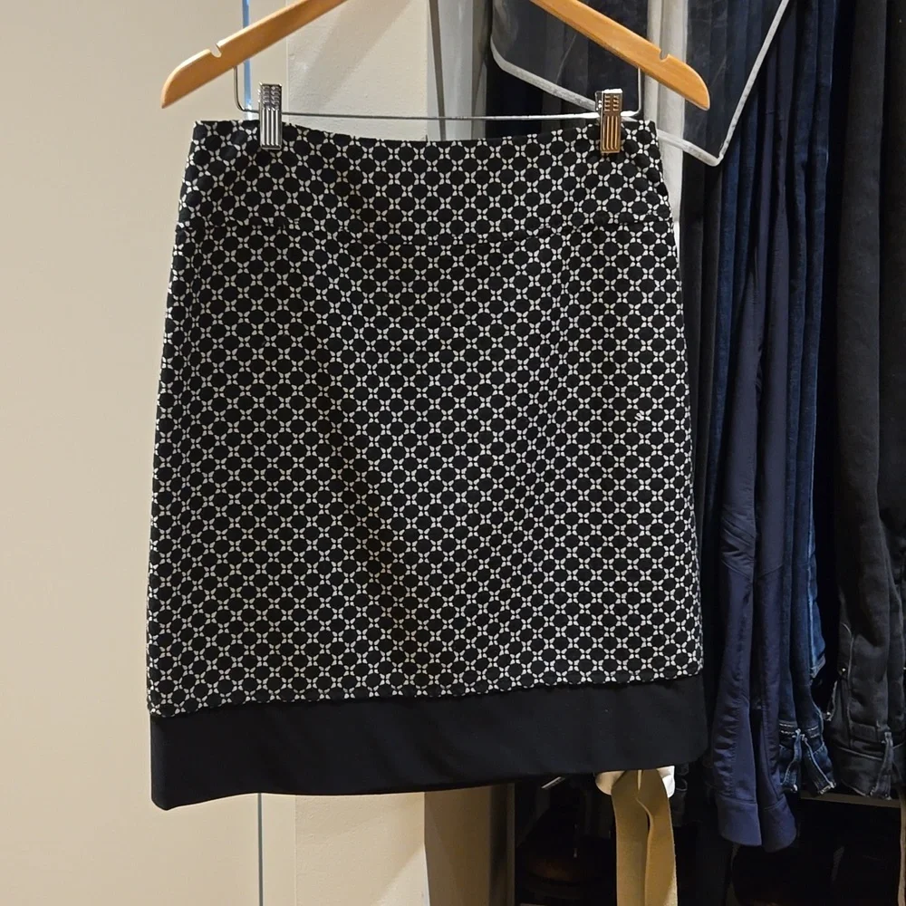Ann Taylor Black Cropped Jacket and skirt - Picture 3 of 4